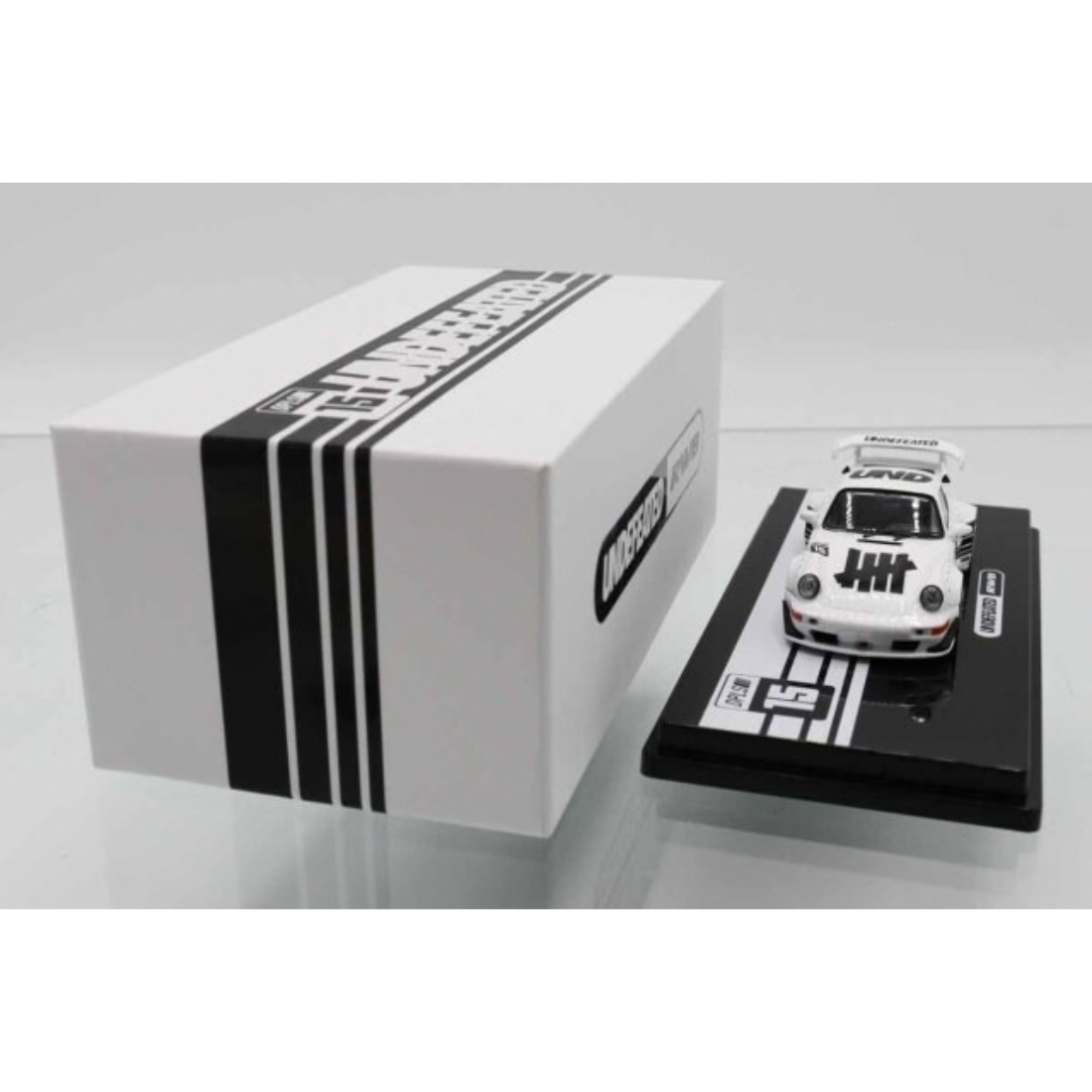 *TASKL 2026* RWB 964, 1:64 Scale (White)