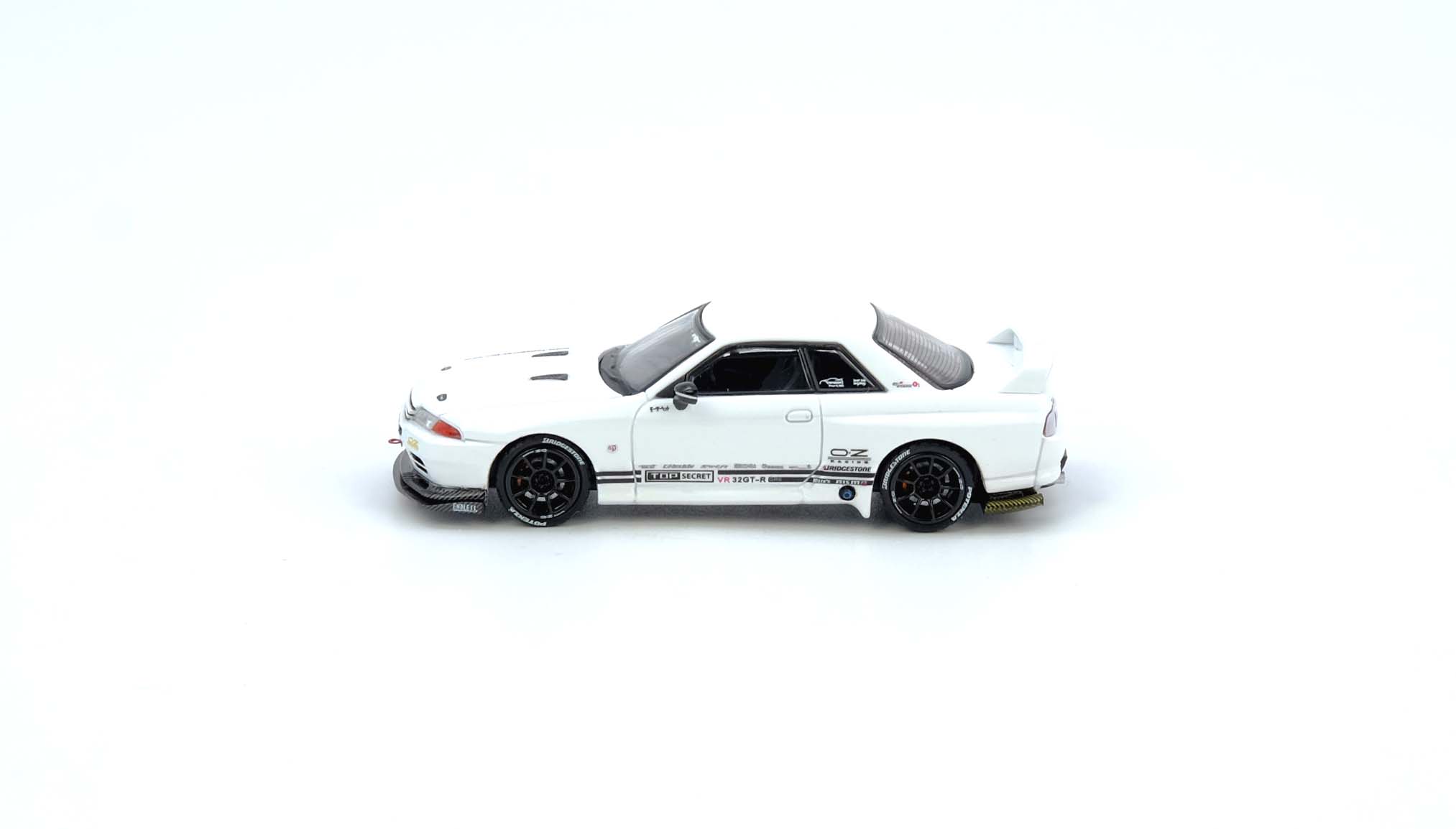 *PRE-ORDER* Top Secret Vr32 GT-R , 1:64 Scale (White)