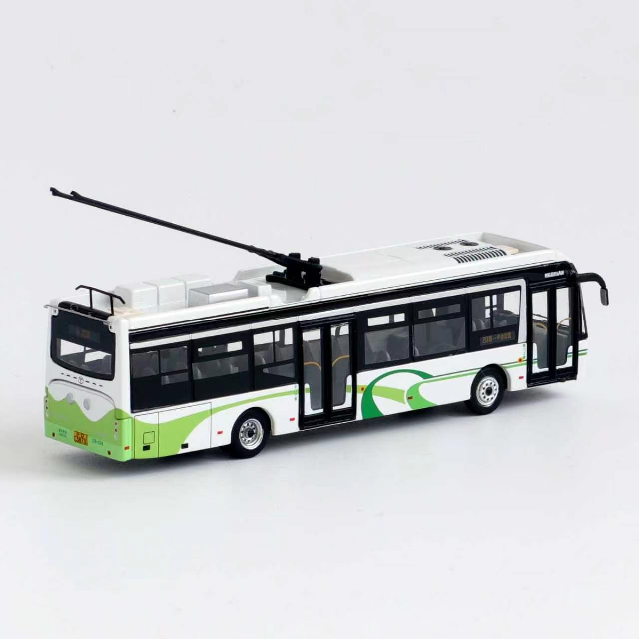 Premium scale diecast model car  – City Bus, 1:110 Scale (Green & White) Collectible