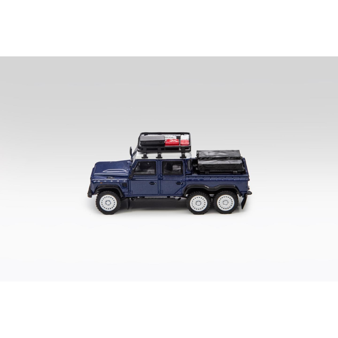*PRE-ORDER* Defender 6x6 with Accessories, 1:64 Scale (Blue)