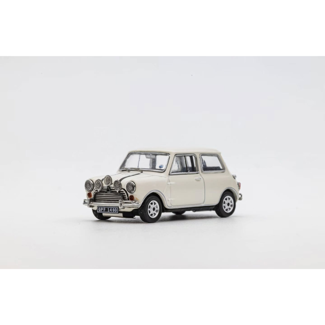 Premium scale diecast model car  – Morris Mini Cooper S, 1:64 Scale (White) Collectible