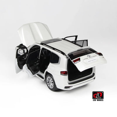 Toyota Land Crusier 300-ZX-White, 1:18 Scale