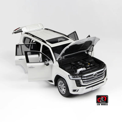 Toyota Land Crusier 300-ZX-White, 1:18 Scale