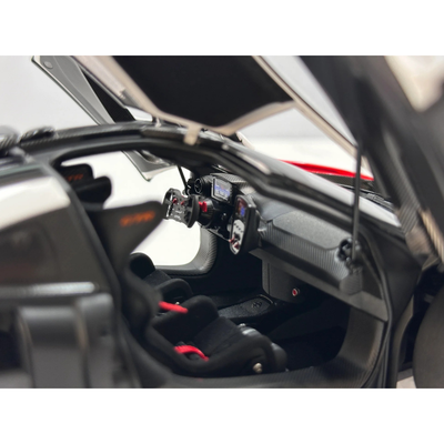McLaren Senna GTR come with DIY logo, 1:18 Scale (Red with White)