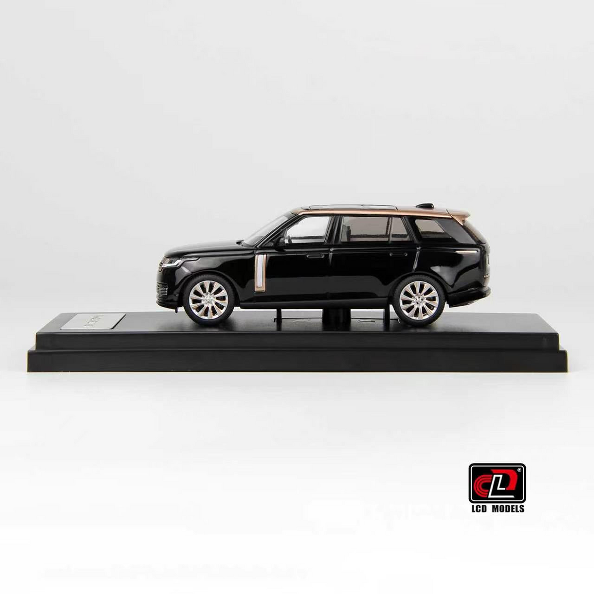 Land Rover Range Rover, 1:64 Scale (Black with gold roof)