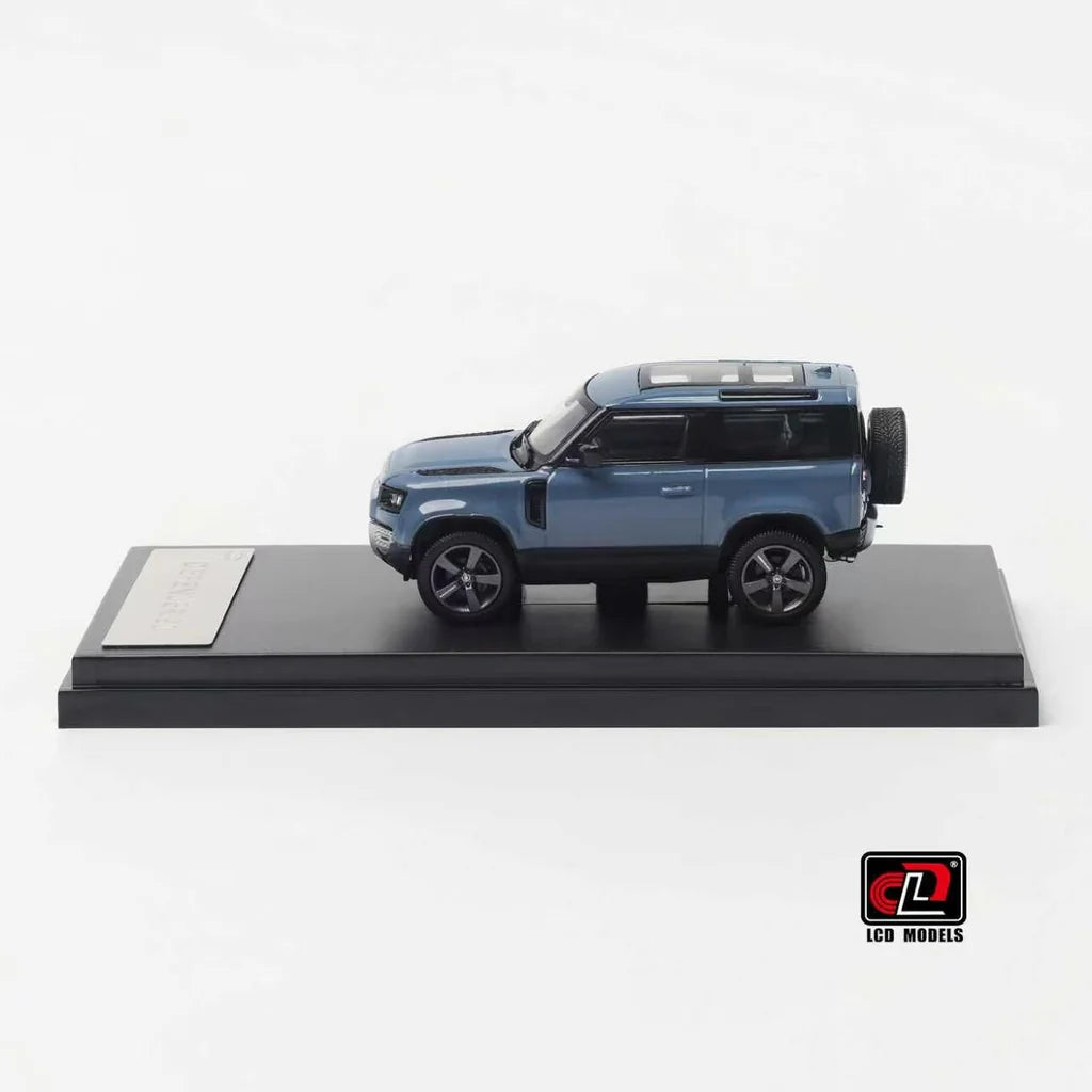 Land Rover DEFENDER 90, 1:64 Scale (Blue)