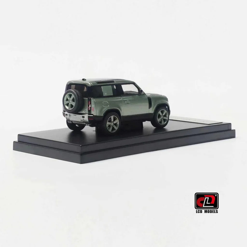 Land Rover DEFENDER 90, 1:64 Scale (Green)