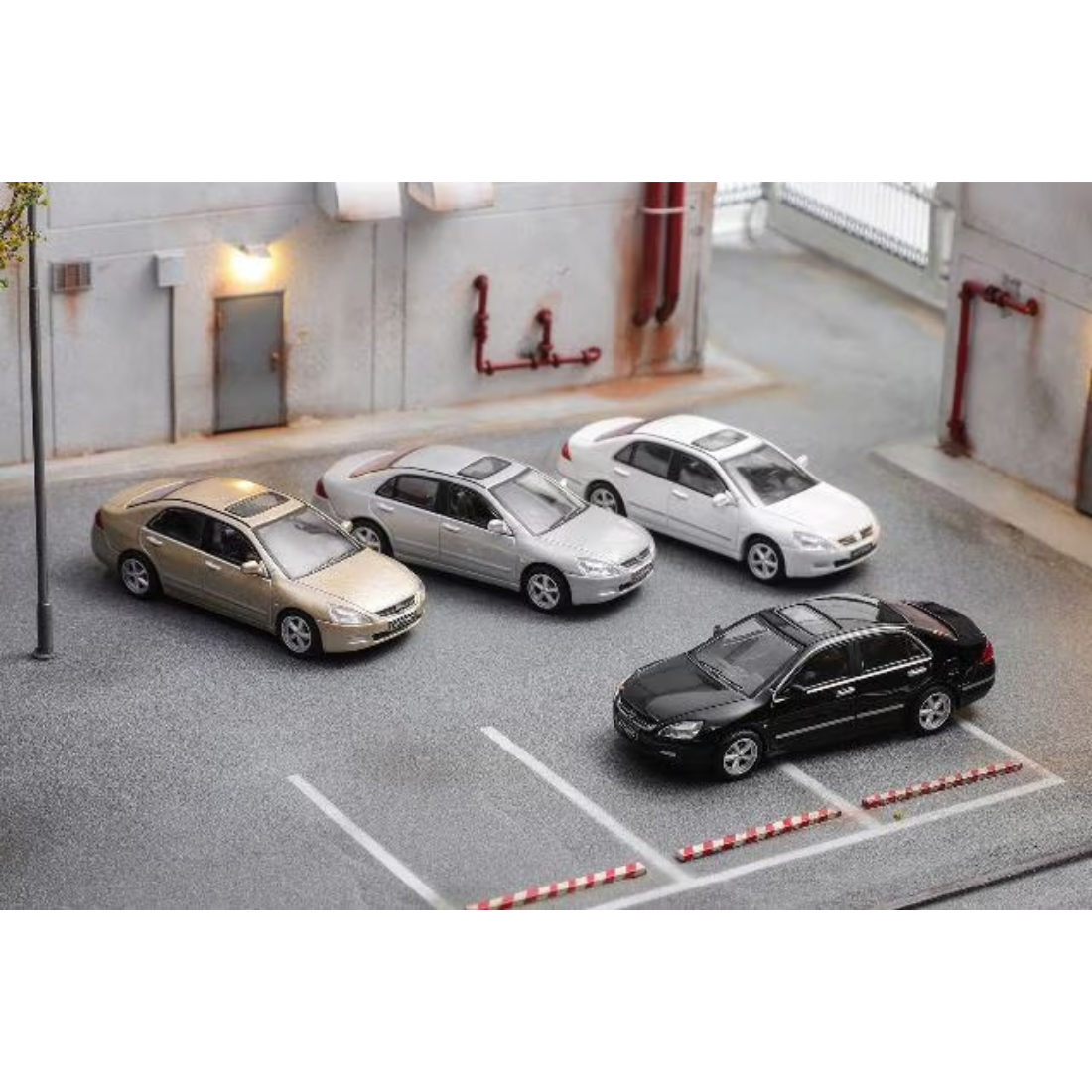 *PRE-ORDER* Honda Accord 2005, 1:64 Scale (Golden)