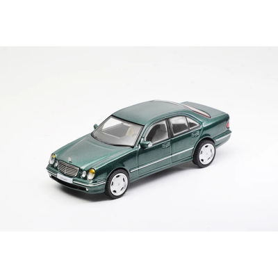 *PRE-ORDER* Mercedes-Benz E55 AMG, 1:64 Scale (Green)