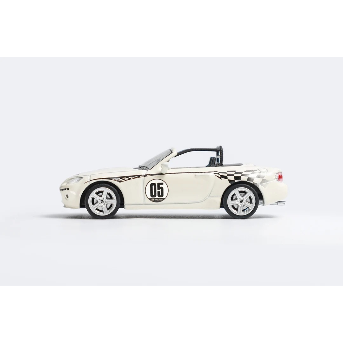 *PRE-ORDER* Mazda MX-5 Spec Miata (NC1) 2006, 1:64 Scale (White)