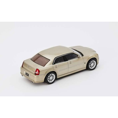 *PRE-ORDER* Chrysler 300C SRT8 2005, 1:64 Scale (Golden)