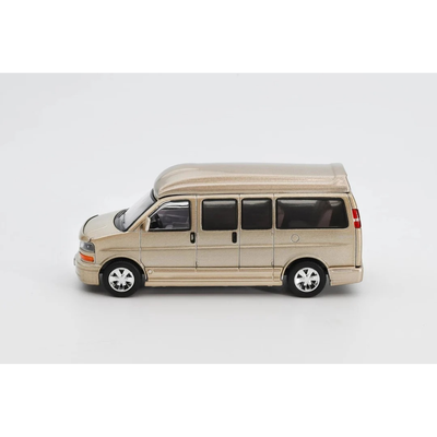 *PRE-ORDER* GMC Savana, 1:64 Scale (Golden)