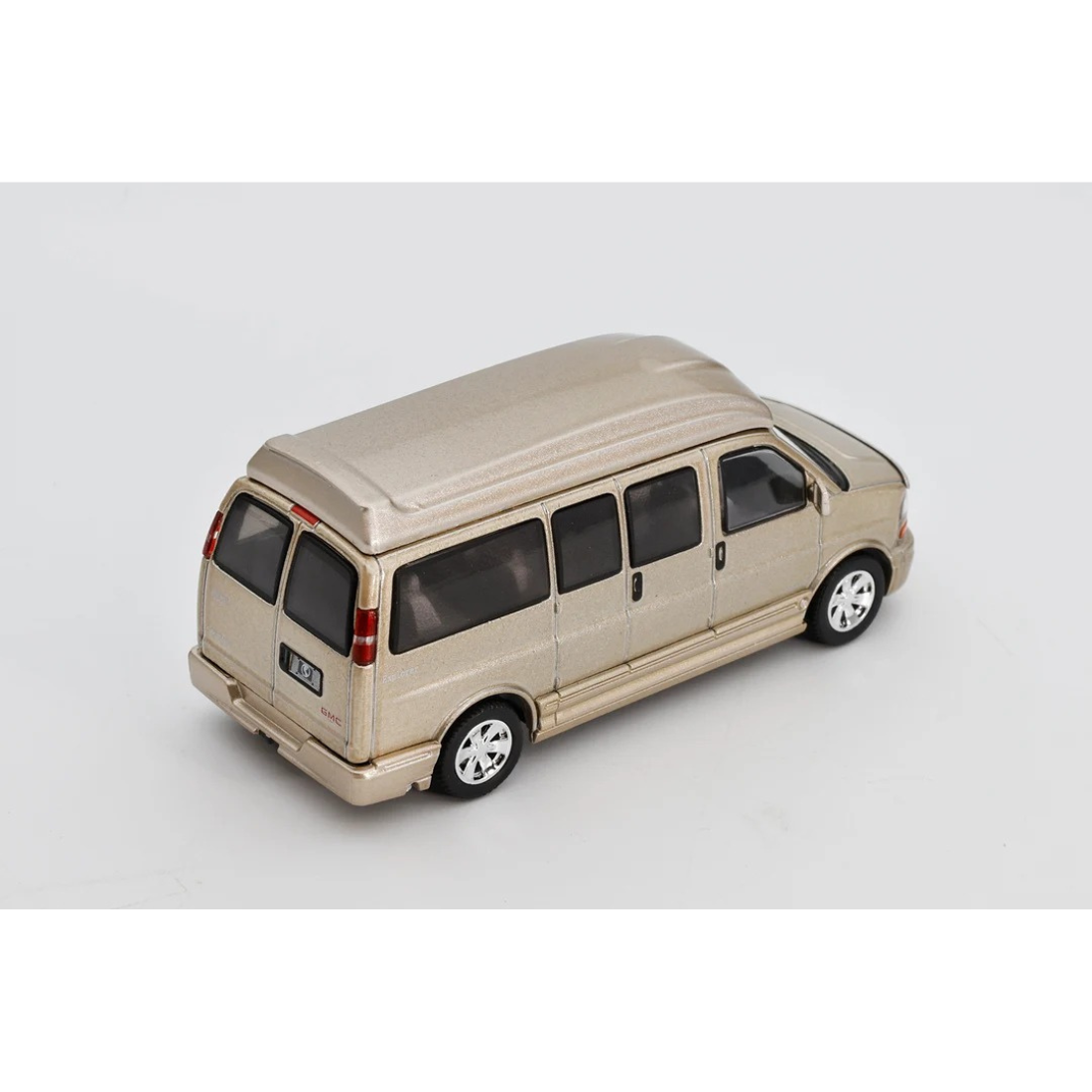 *PRE-ORDER* GMC Savana, 1:64 Scale (Golden)