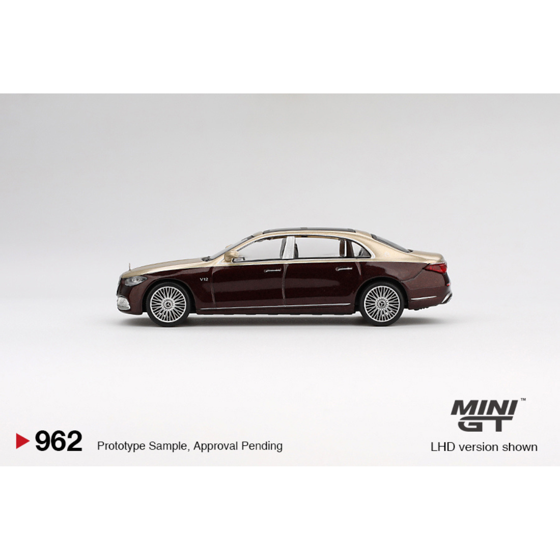 Mercedes-Maybach S 680 Gold / Dark Red Metallic, 1:64 Scale