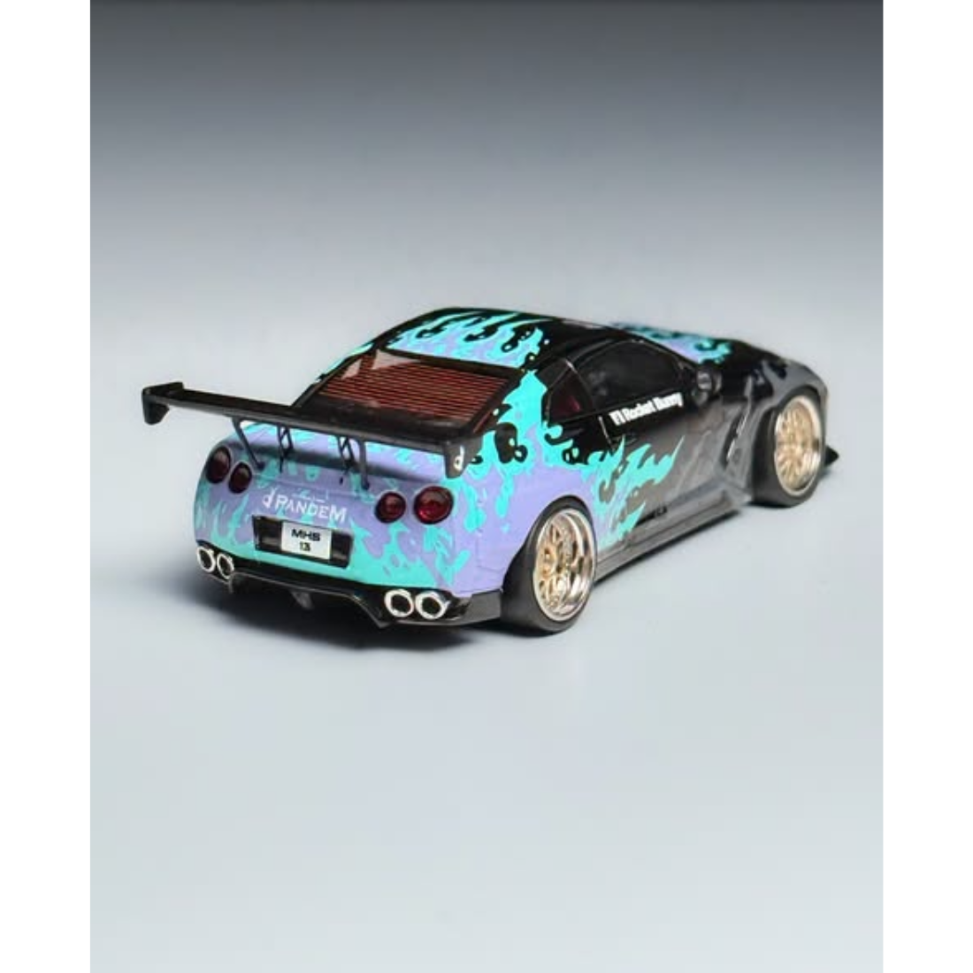 *MHDE 2026*  Pandem Nissan GTR (R35) V1 Blue Flames (Limited to 500pcs), 1:64 Scale