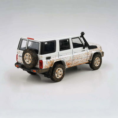 Premium scale diecast model car  – Toyota Land Cruiser 76 Off Road Effect LHD, 1:64 Scale (White) Collectible