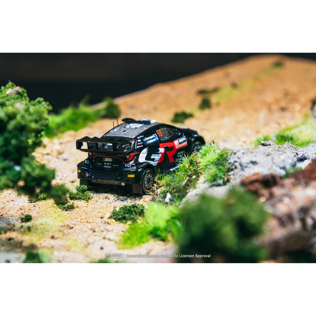 *PRE-ORDER* Toyota GR YARIS Rally1 HYBRID Safari Rally Kenya 2024 Winner Kalle Rovanperä / Jonne Halttunen, 1:64 Scale