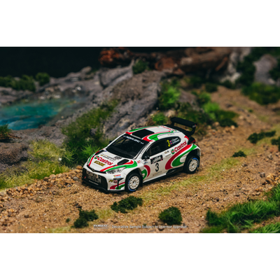 *PRE-ORDER* Toyota GR Yaris Rally2 British Rally Championship Chris Ingram / Alex Kihurani (Model Car + Trading Cards Combo Set) 2024 , 1:64 Scale