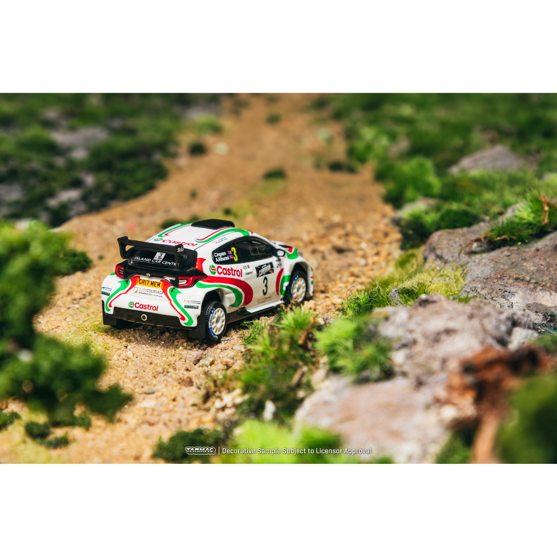 *PRE-ORDER* Toyota GR Yaris Rally2 British Rally Championship Chris Ingram / Alex Kihurani (Model Car + Trading Cards Combo Set) 2024 , 1:64 Scale