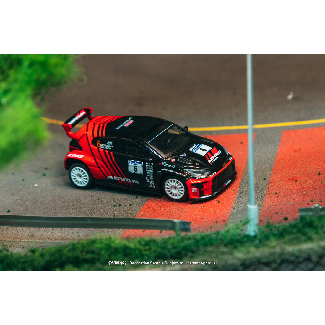 *PRE-ORDER* Toyota GR Yaris Rally2 Japanese Rally Championship 2024 Fumio Nutahara / Shungo Azuma, 1:64 Scale