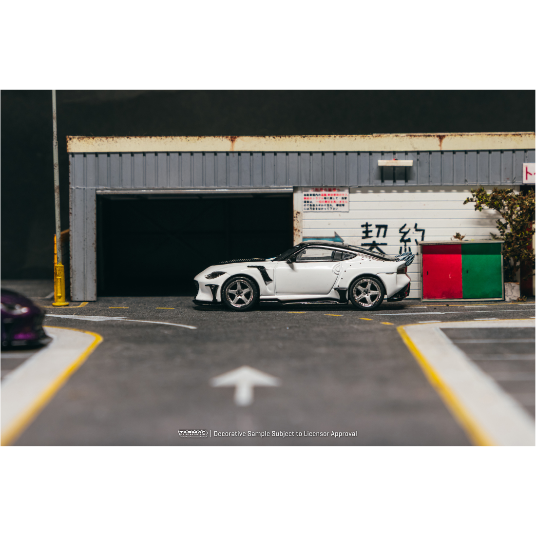 *PRE-0RDER* Nissan VeilSide FFZ400 Fairlady Z Chance of Chase Car, 1:64 Scale (White)