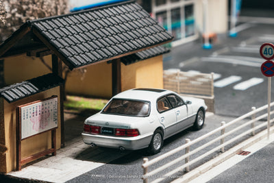 *PRE-ORDER* Lexus LS400 (UCF10)  Chance of Chase Car (Blister Pack), 1:64 Scale (Pearl White)