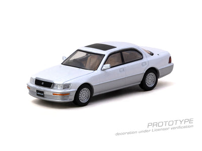 *PRE-ORDER* Lexus LS400 (UCF10)  Chance of Chase Car (Blister Pack), 1:64 Scale (Pearl White)