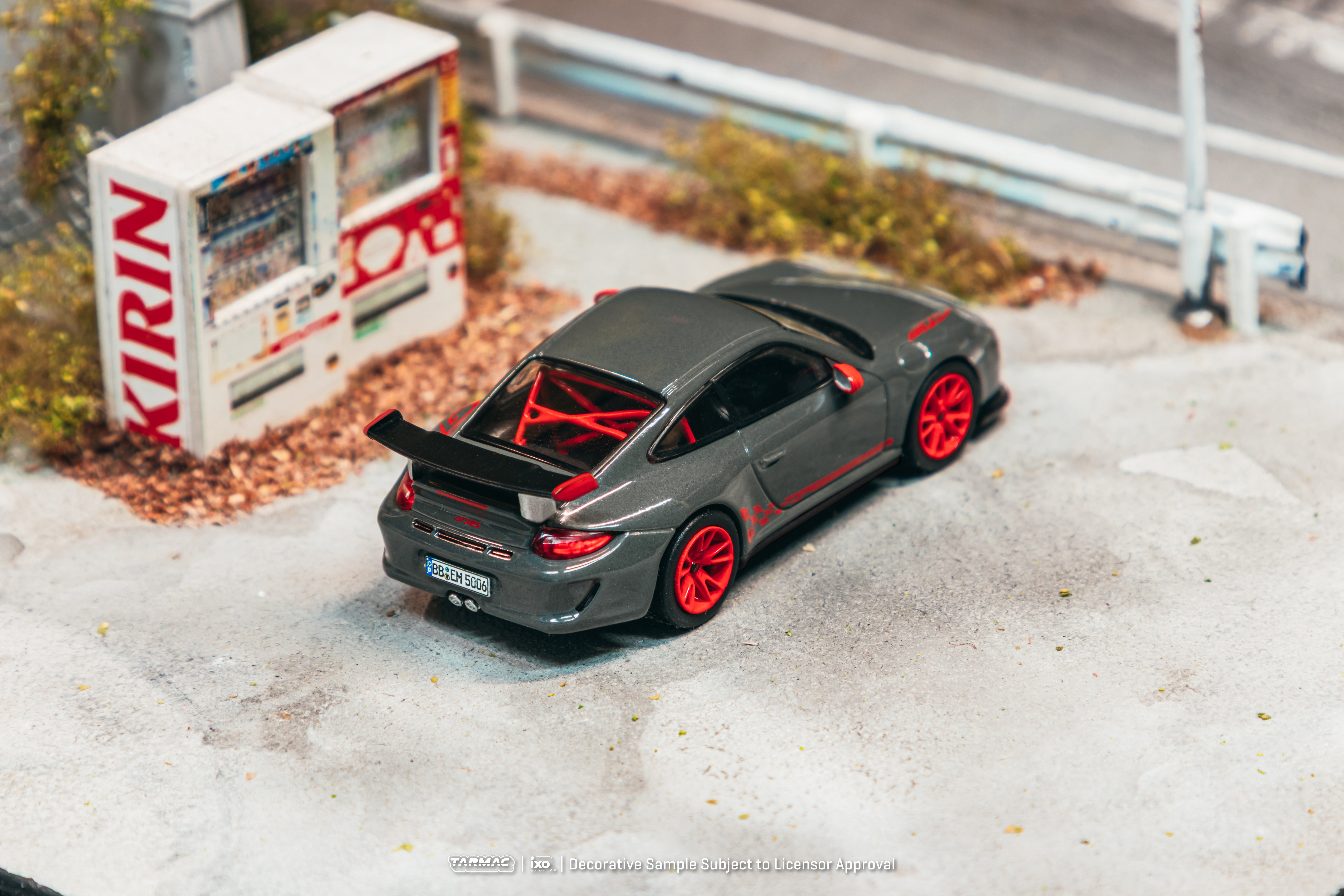 *PRE-ORDER* X iXO Models Porsche 911 GT3 RS (997.2) Chance of Chase Car (Blister Pack), 1:64 Scale (Grey)