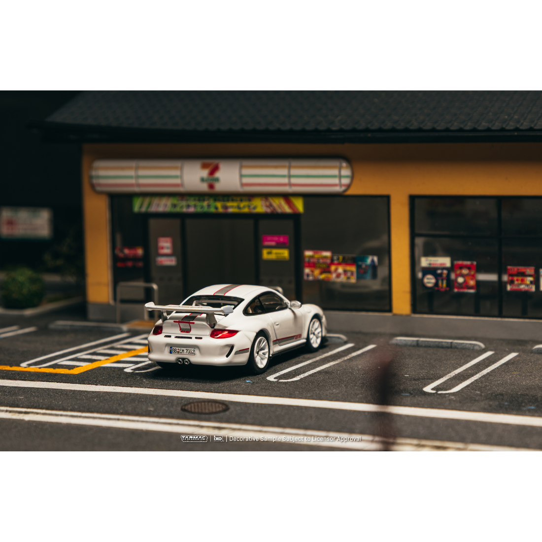 *PRE-ORDER* Porsche 911 GT3 RS 4.0 (997.2) Chance of Chase Car, 1:64 Scale (White)