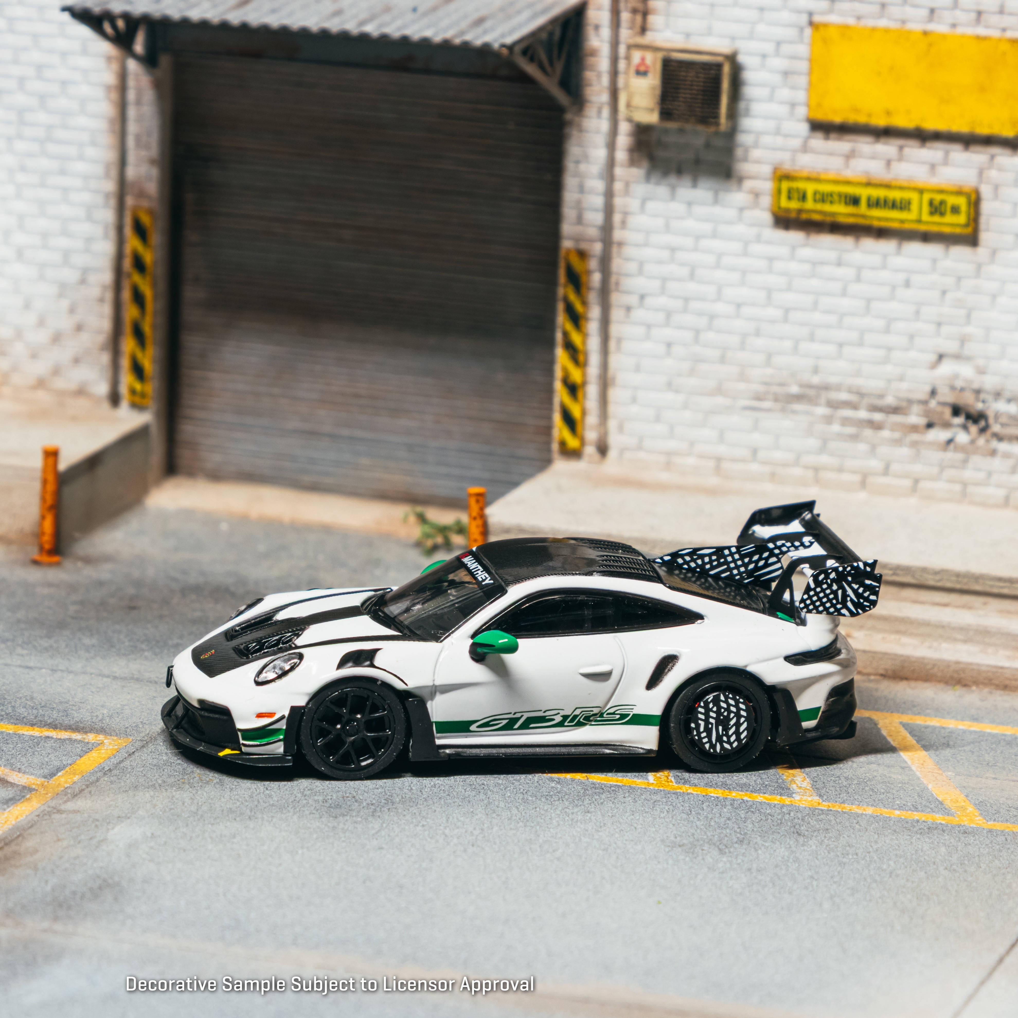 *PRE-ORDER* Porsche GT3RS(992.1) MR, 1:64 Scale (White Green)