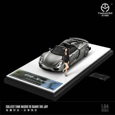 *PRE-ORDER* Porsche 918 Spyder Liquid Silver Figure Edition, 1:64 Scale
