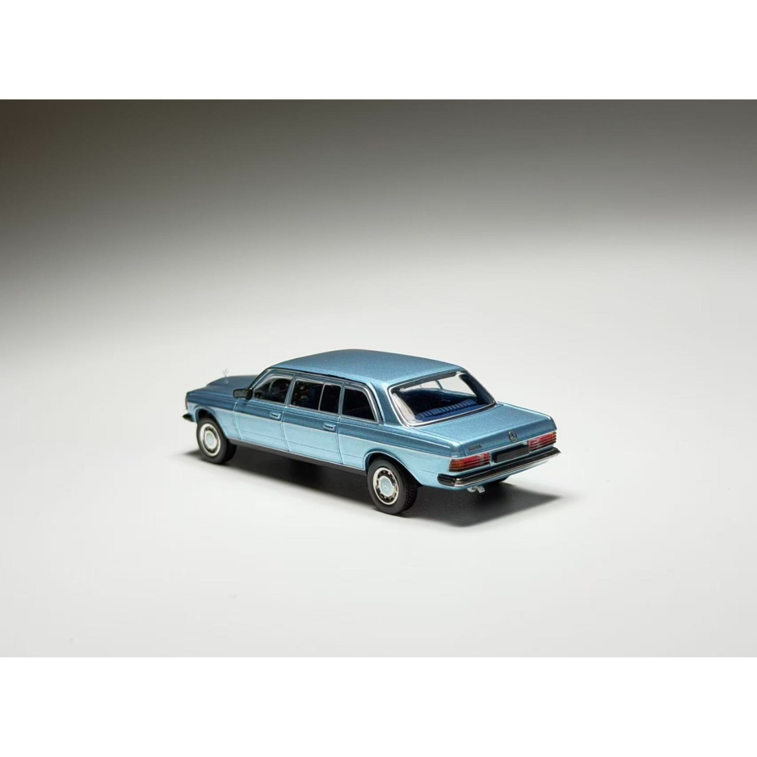 *TMCS 2026* Mercedes Benz W123, 1:64 Scale (Blue)