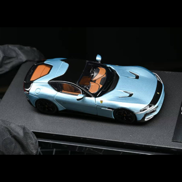 *PRE-ORDER* Ferrari 12 Cilindri Coupe (Azzurro California Blue), 1:64 Scale
