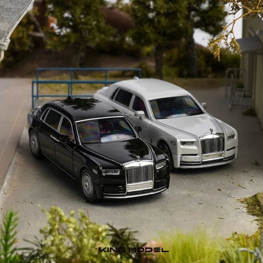 *PRE-ORDER* Rolls Royce Phantom VIII, 1:64 Scale (Black)