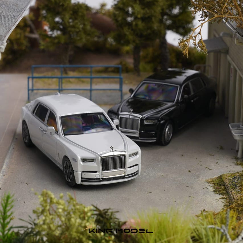 *PRE-ORDER* Rolls Royce Phantom VIII, 1:64 Scale (Metallic White)