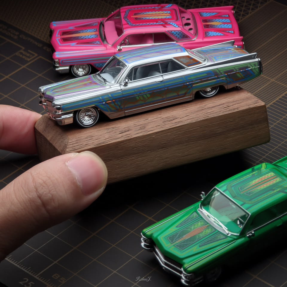 *PRE-ORDER* Cadillac DeVille Coupe Jump Car Metallic pink ribbon with flowers 1964, 1:64 Scale