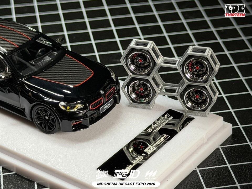 *IDE 2026* BMW M2 G87 Coupe (Black Metallic/Carbon with Red Details) Limited to 499pcs, 1:64 Scale