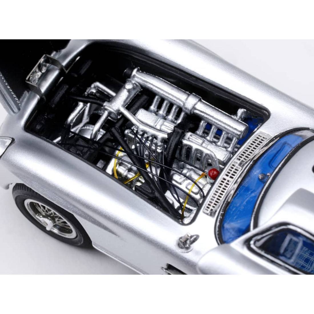 *PRE-ORDER*Mercedes-Benz 300 SLR Uhlenhaut Coupé (W196S) Silver with Blue Interior (Openable Doors, Hood & Visible Engine), 1:64 Scale