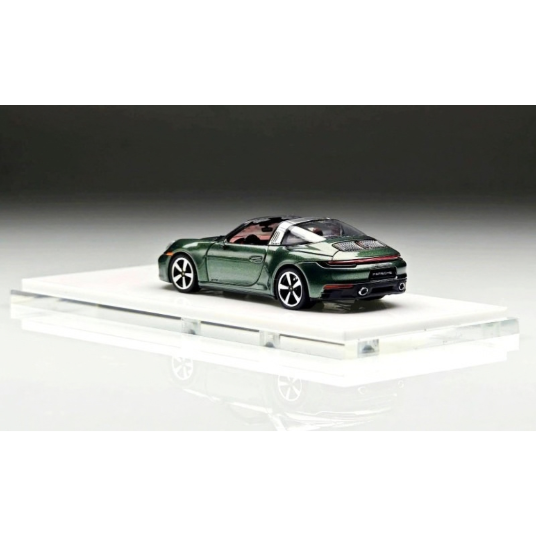 *PRE-ORDER* Porsche 992 Targa, 1:64 Scale (Green)
