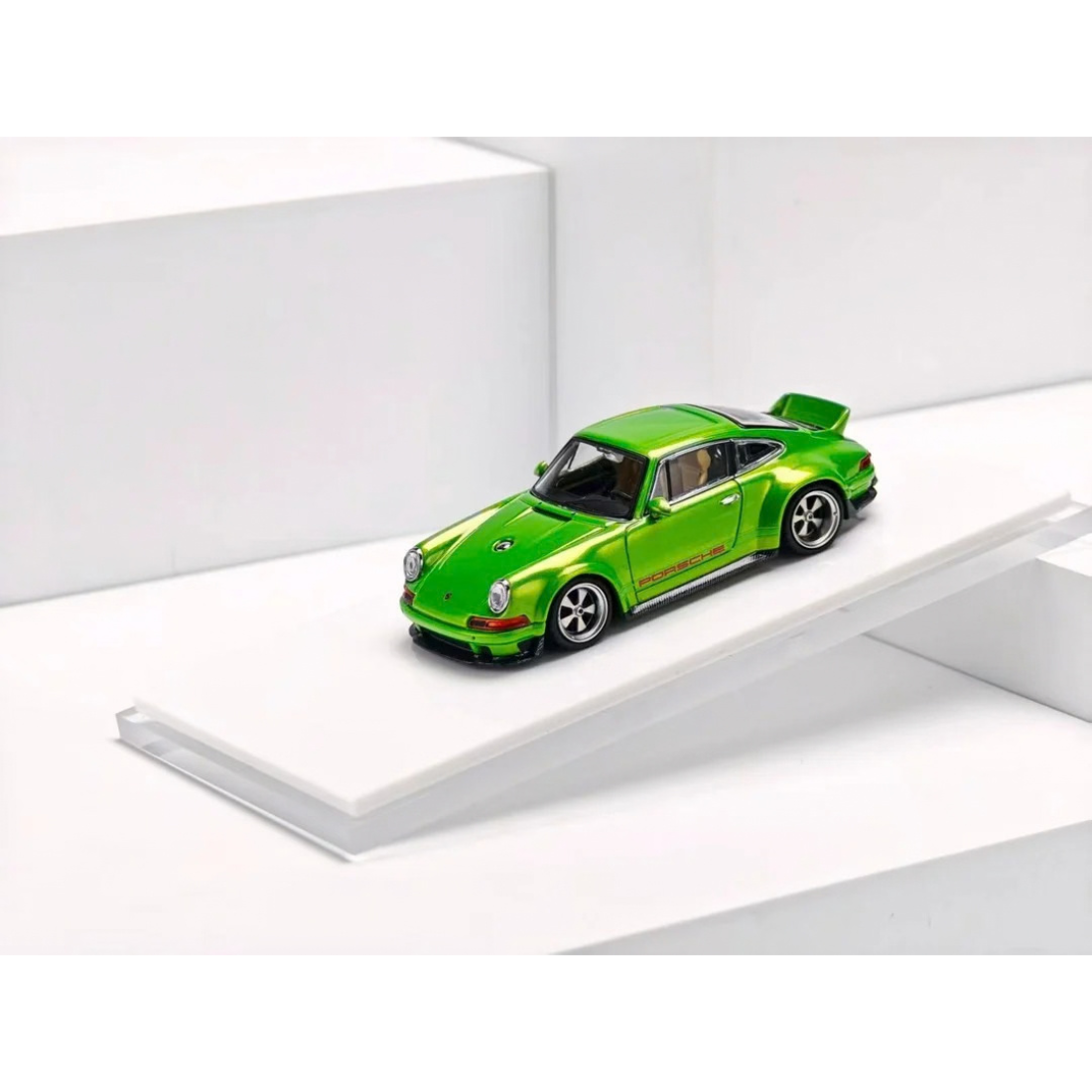 Porsche Singer DLS, 1:64 Scale (Metallic Apple Green)