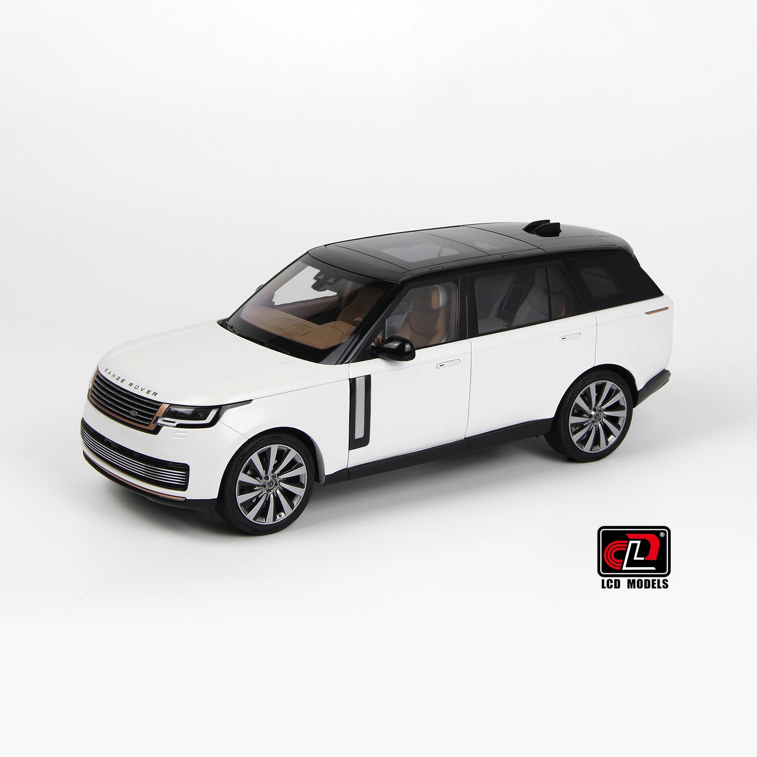 Premium scale diecast model car  – Land Rover Range Rover SV SERENITY 2022, 1:18 Scale (White with Black Roof) Collectible