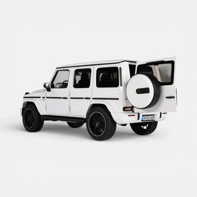 Premium scale diecast model car  – Mercedes-AMG G 63 W465, 1:18 Scale (Polar White) Collectible