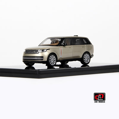 Premium scale diecast model car  – Land Rover Range Rover SV SERENITY, 1:43 Scale (Gold) Collectible