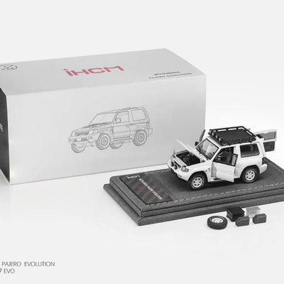*Pre-Orders* Mitsubishi Licensed Products - Pajero Evolution V55 (Open-Engin & Rear Hoods+Doors, Visible Engine), 1:64 Scale (White)