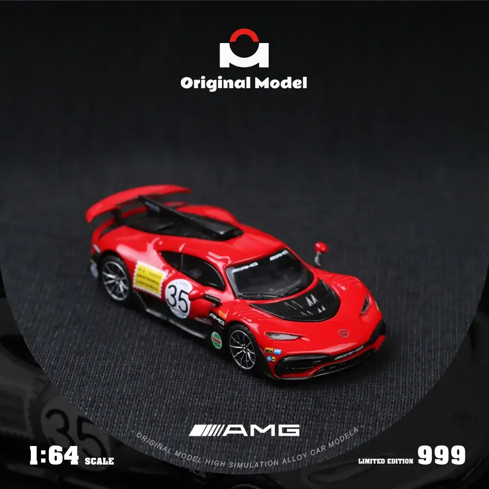 Mercedes Benz AMG #35 (Limited to 999pcs), 1:64 Scale